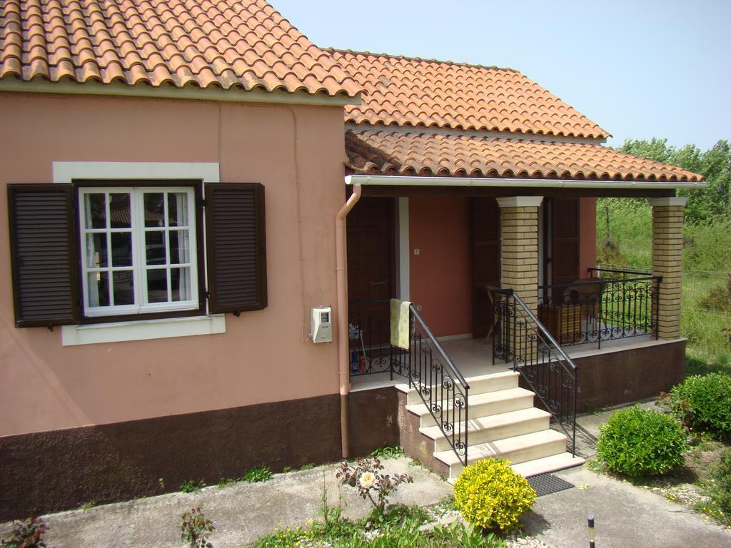 Beautiful Nearby Beach House With Garden, Private Pool And Large Yard Sidárion Buitenkant foto